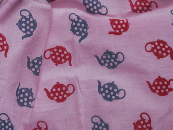 Pink Teapot Scarf - Image 2